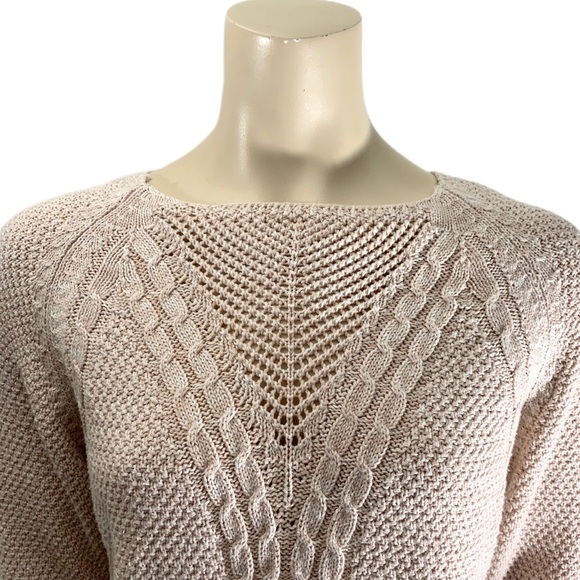 3/$30 - Suzy Shier Pink Sweater Size M - Picture 2 of 15